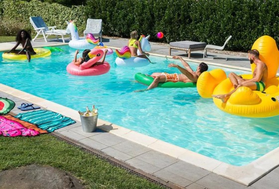 Pool party ideas for large yards