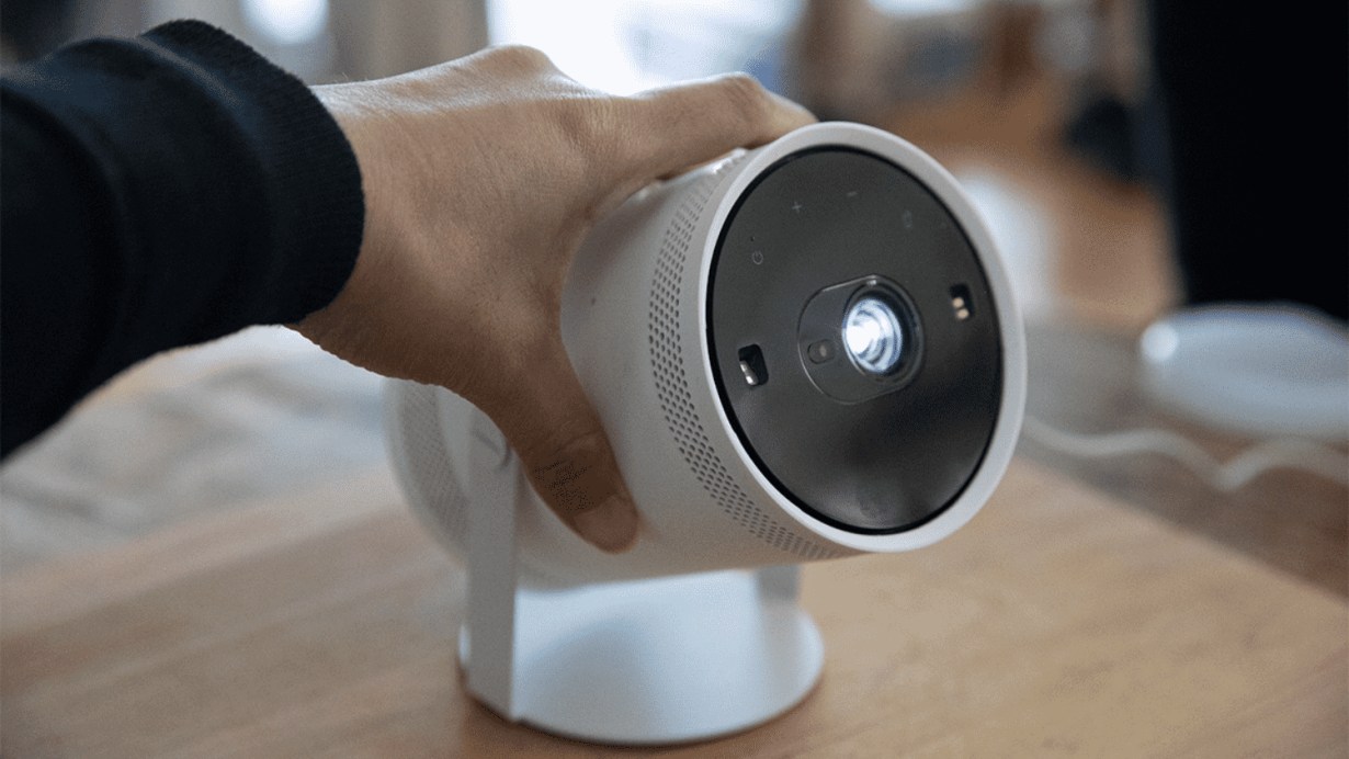 Touching Samsung Projector Touching Samsung Projector