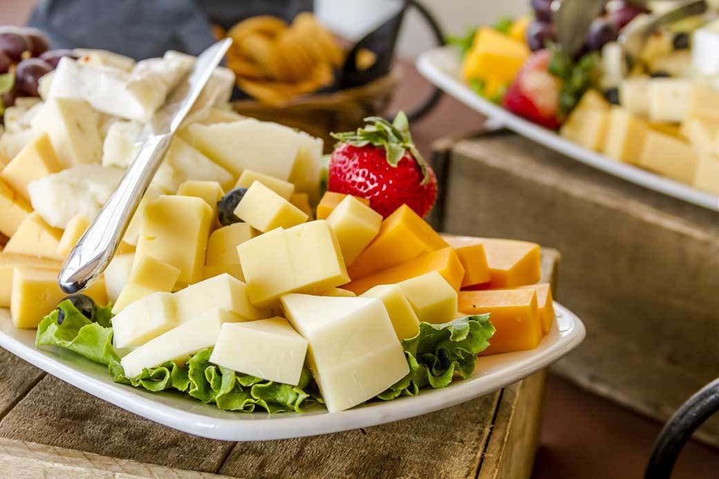 5 Best Cheese Plates Apr. 2021 BestReviews