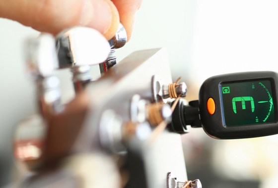 Best acoustic guitar tuner
