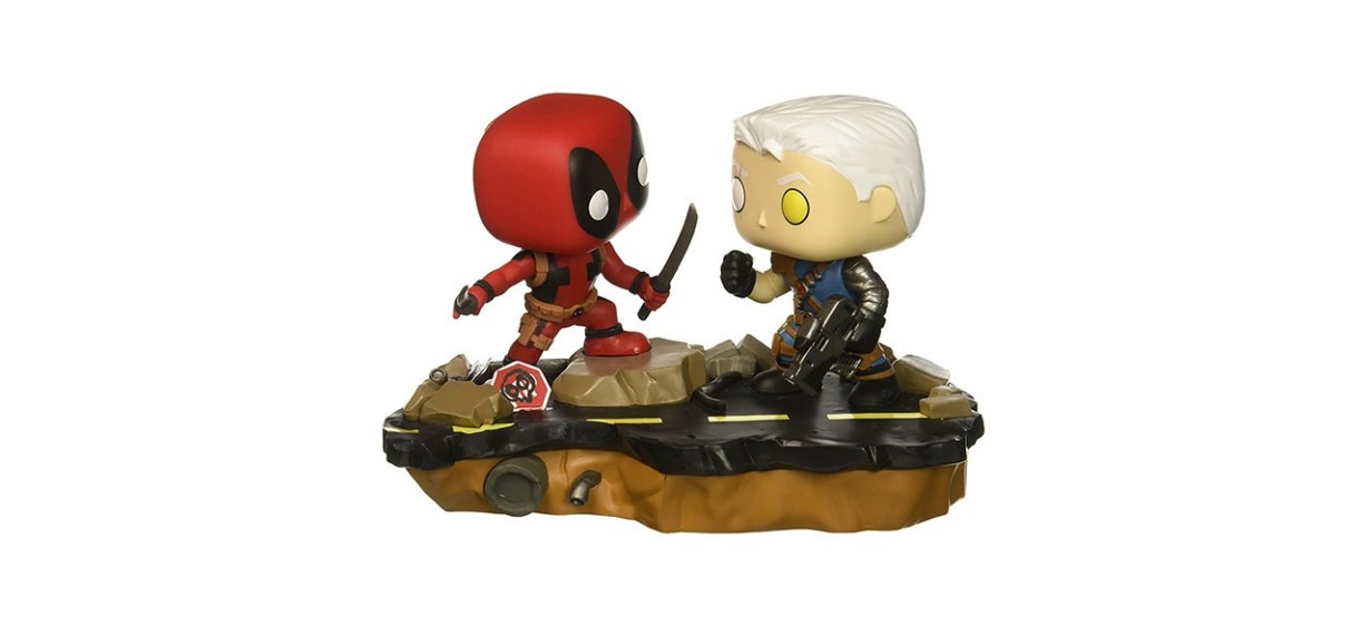 Comic Moments-Deadpool Vs. Cable Collectible Figure