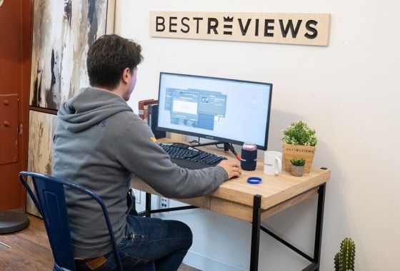 Logitech MX Vertical vs. Evoluent VerticalMouse 4