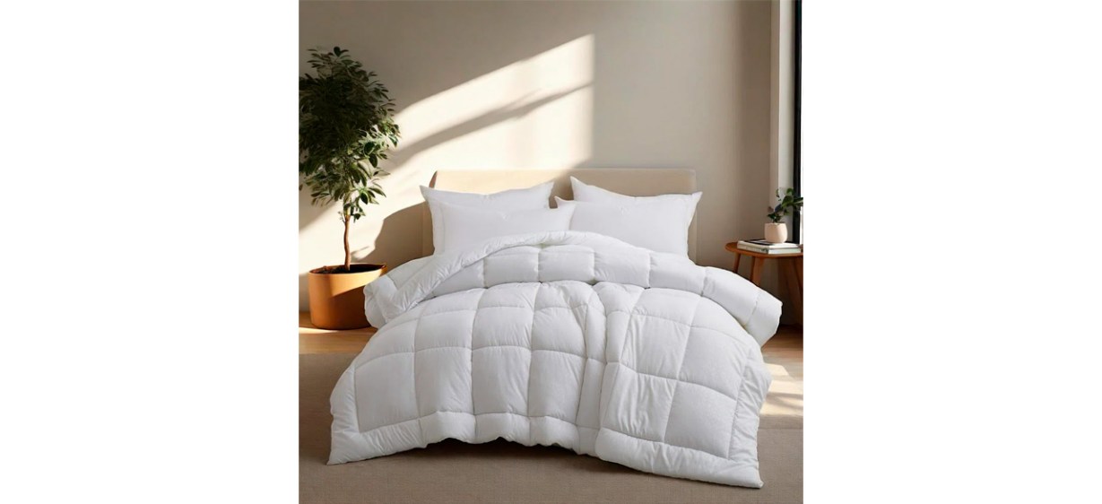 Wayfair Sleep All Season Down Alternative Comforter
