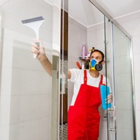 Pros and Cons of a Shower Squeegee